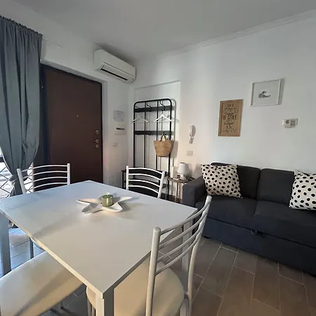 Holiday home Per Vacanze-casa Sole Fiumicino